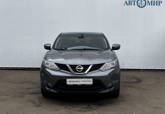 Подержанный автомобиль Nissan Qashqai 2017 года (2 фото)