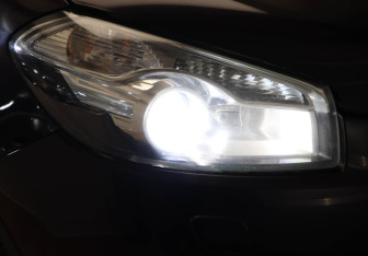 Подержанный автомобиль Nissan Qashqai 2012 года (23 фото)