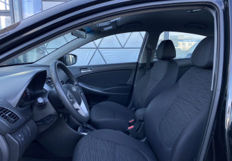 Подержанный автомобиль Hyundai Solaris Sedan 2016 года (18 фото)