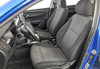 Подержанный автомобиль Kia Rio Hatchback 2019 года (20 фото)