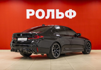 Подержанный автомобиль BMW M5 Sedan 2020 года (8 фото)