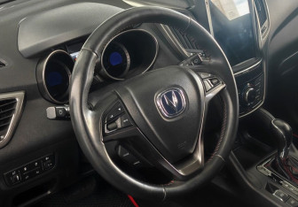 Подержанный автомобиль Changan CS75 2019 года (12 фото)