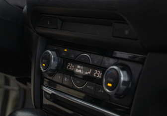 Подержанный автомобиль Mazda 6 Sedan 2015 года (21 фото)