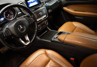 Подержанный автомобиль Mercedes-Benz GLE 2018 года (7 фото)