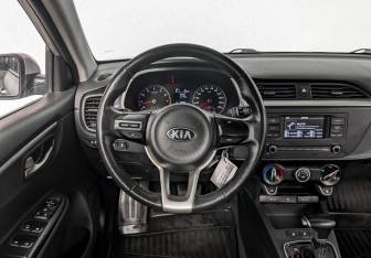 Подержанный автомобиль Kia Rio Hatchback 2021 года (21 фото)