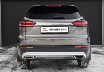 Подержанный автомобиль Geely Atlas Pro 2024 года (5 фото)