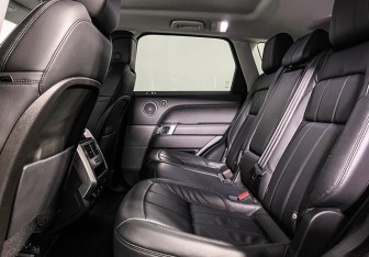 Подержанный автомобиль Land Rover Range Rover Sport 2019 года (10 фото)