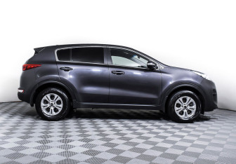 Подержанный автомобиль Kia Sportage 2017 года (4 фото)