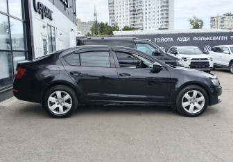 Подержанный автомобиль Skoda Octavia Liftback 2014 года (4 фото)