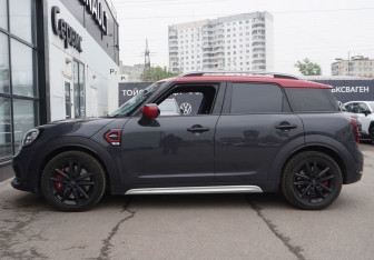 Подержанный автомобиль MINI Countryman 2020 года (8 фото)