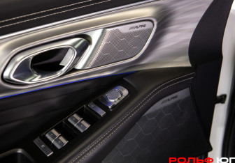 Подержанный автомобиль GAC GS8 2023 года (22 фото)