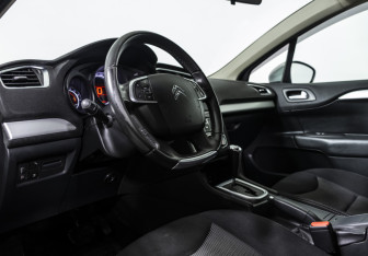 Подержанный автомобиль Citroen C4 Sedan 2014 года (7 фото)