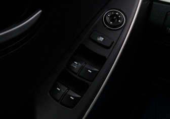 Подержанный автомобиль Hyundai i30 Hatchback 2013 года (15 фото)