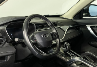 Подержанный автомобиль Geely Atlas Pro 2022 года (13 фото)