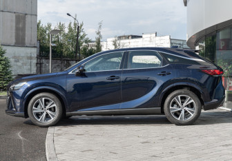 Новый Lexus RX 2025 (7 фото)