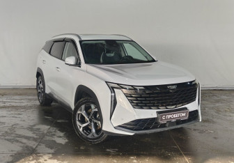 Подержанный автомобиль Geely Atlas 2023 года (3 фото)