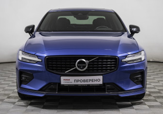 Подержанный автомобиль Volvo S60 2020 года (2 фото)