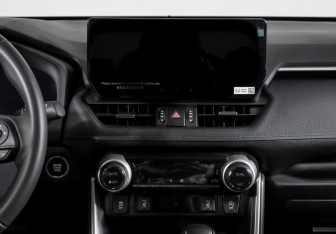 Новый Toyota RAV4 2025 (13 фото)