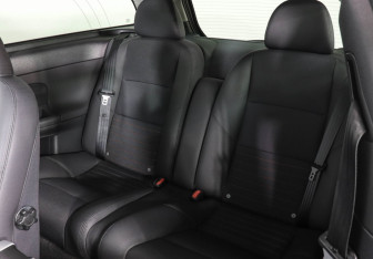 Подержанный автомобиль Volvo C30 2011 года (12 фото)