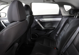 Подержанный автомобиль Geely Coolray 2021 года (12 фото)