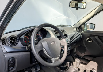 Подержанный автомобиль LADA (ВАЗ) Granta Sedan 2023 года (15 фото)