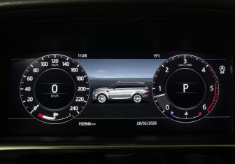 Подержанный автомобиль Land Rover Range Rover Sport 2019 года (11 фото)