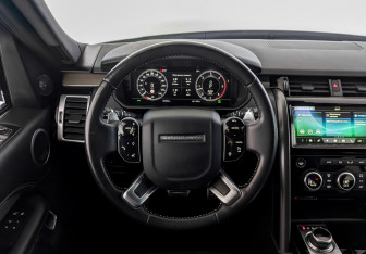 Подержанный автомобиль Land Rover Discovery 2020 года (22 фото)