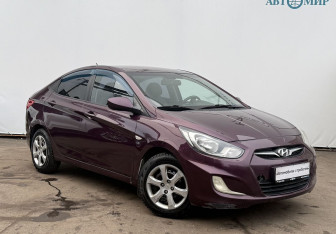 Подержанный автомобиль Hyundai Solaris Sedan 2012 года (3 фото)