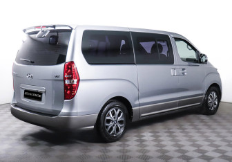 Подержанный автомобиль Hyundai Grand Starex 2018 года (5 фото)