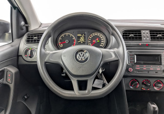 Подержанный автомобиль Volkswagen Polo Sedan 2019 года (21 фото)