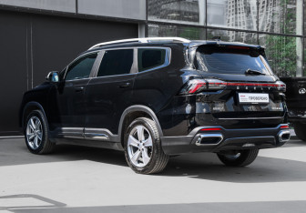 Подержанный автомобиль Geely Okavango 2024 года (6 фото)