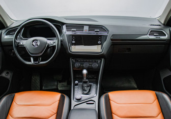 Подержанный автомобиль Volkswagen Tiguan 2017 года (14 фото)