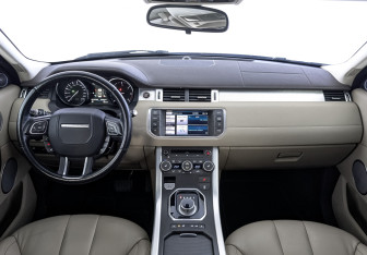 Подержанный автомобиль Land Rover Range Rover Evoque 2012 года (14 фото)