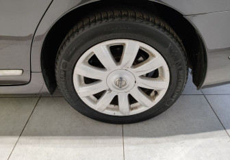 Подержанный автомобиль Nissan Teana 2009 года (11 фото)