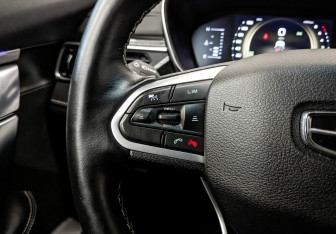 Подержанный автомобиль Geely Atlas Pro 2023 года (26 фото)