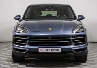 Подержанный автомобиль Porsche Cayenne 2018 года (2 фото)