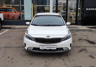 Подержанный автомобиль Kia Cerato Sedan 2019 года (2 фото)