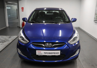 Подержанный автомобиль Hyundai Solaris Sedan 2014 года (2 фото)