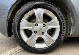 Подержанный автомобиль Mitsubishi Colt Hatchback 2007 года (9 фото)