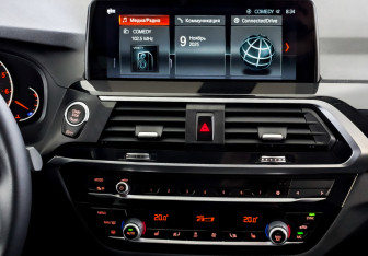 Подержанный автомобиль BMW X3 2021 года (15 фото)