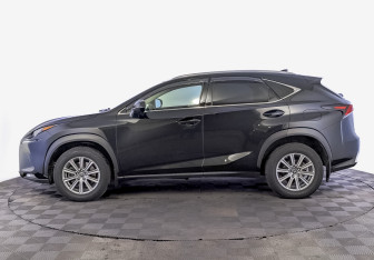Подержанный автомобиль Lexus NX 2020 года (8 фото)