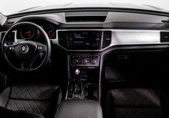 Подержанный автомобиль Volkswagen Teramont 2018 года (11 фото)