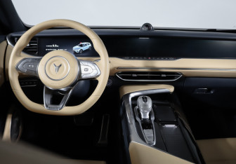 Подержанный автомобиль Voyah Free 2023 года (12 фото)