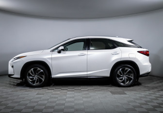 Подержанный автомобиль Lexus RX 2016 года (8 фото)