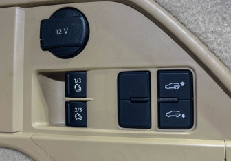 Подержанный автомобиль Volkswagen Touareg 2016 года (21 фото)