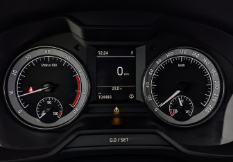 Подержанный автомобиль Skoda Octavia Liftback 2019 года (16 фото)