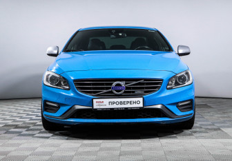 Подержанный автомобиль Volvo S60 2014 года (2 фото)