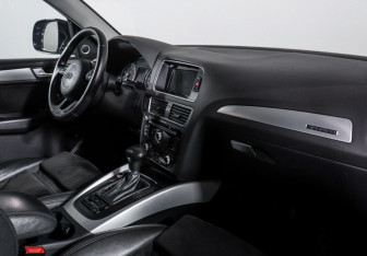 Подержанный автомобиль Audi Q5 2014 года (9 фото)