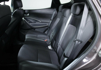 Подержанный автомобиль Hyundai Santa Fe 2012 года (11 фото)