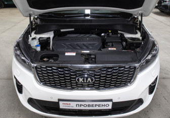 Подержанный автомобиль Kia Sorento 2018 года (9 фото)